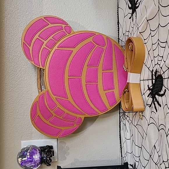 Pink Pan Dulce Handbag - Picture 3 of 14